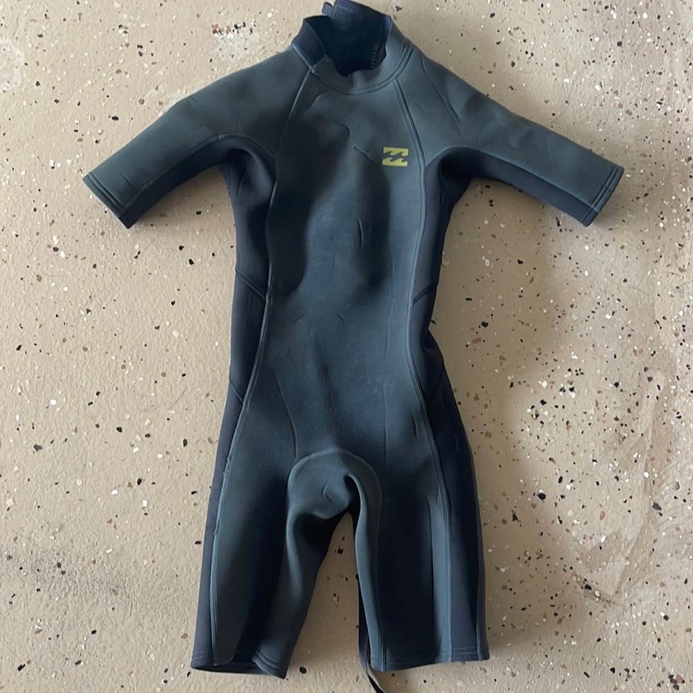 Billabong Youth size 10 spring suit